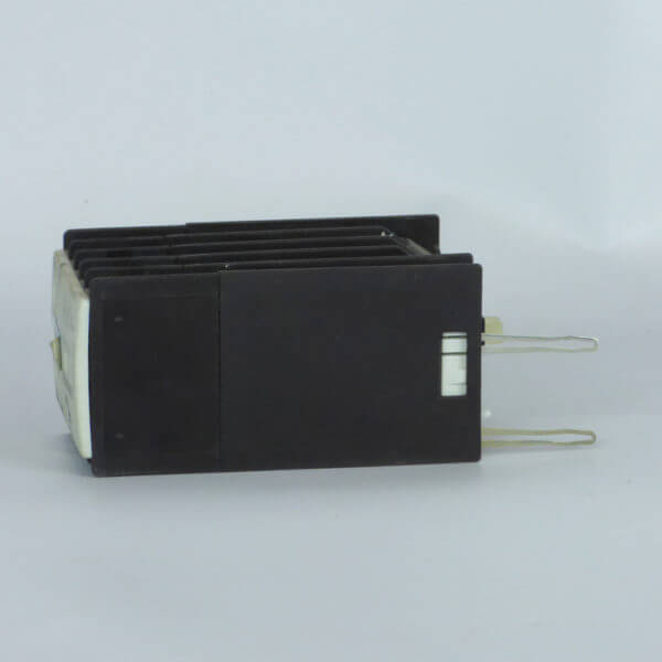 CONTACTOR RELAY 3RT1916-2EC21 1 NO 1NC DELAY 5-10 SEC. - Used - Tested - Image 2
