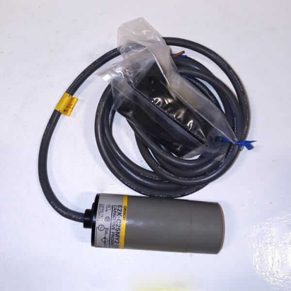 CAPACITIVE PROXIMITY SWITCH - Used - TESTED