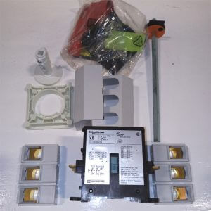NON-FUSE DISCONNECT SWITCH, 3 POLES, DOOR MOUNT, 175A,55KW - Used - TESTED