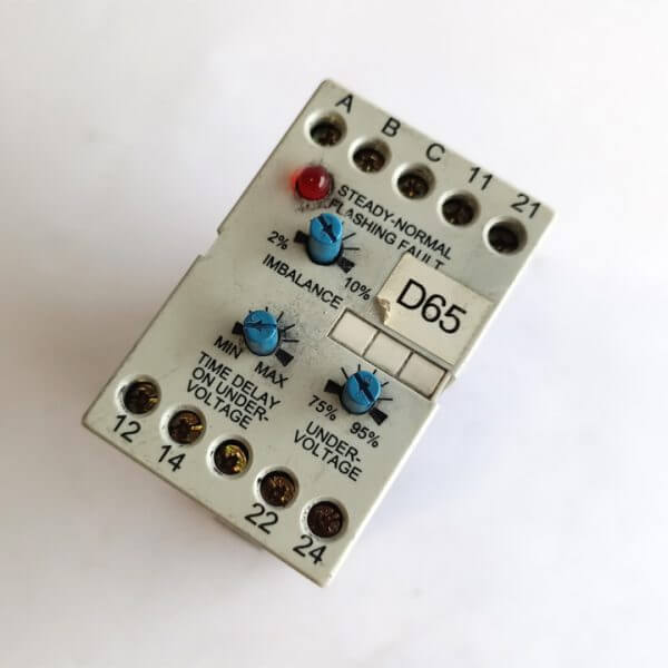 VOLTAGE MONITOR RELAY - Used - TESTED