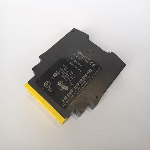 SAFETY RELAY UNIT - Used - TESTED - Image 2