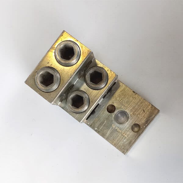 MECHANICAL LUG QUADRUPLE 600 MCM-2 AL 9CU - Used - TESTED