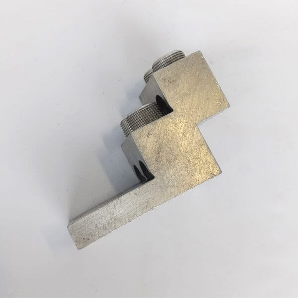 MECHANICAL LUG QUADRUPLE 600 MCM-2 AL 9CU - Used - TESTED - Image 2