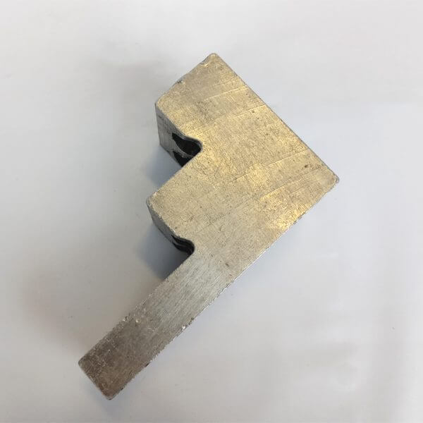 MECHANICAL LUG QUADRUPLE 600 MCM-2 AL 9CU - Used - TESTED - Image 2