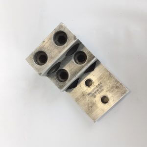 MECHANICAL LUG QUADRUPLE 500 MCM-- 3/0  CUAL - Used - TESTED