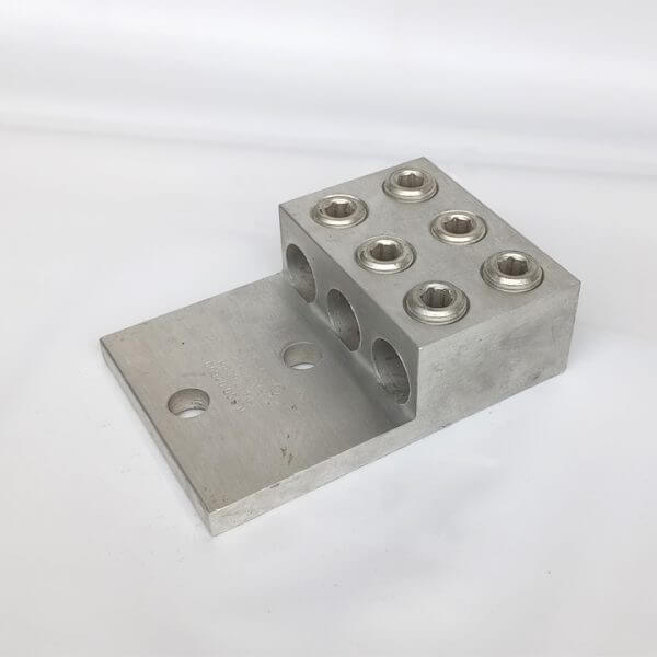 MECHANICAL LUG TRIPLE HOR. 600 MCM-2 ( T3A2-600N) AL9CU - Used - TESTED - Image 2
