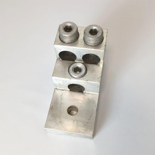 MECHANICAL LUG TRIPLE 600 MCM -2 AL9CU - Used - TESTED