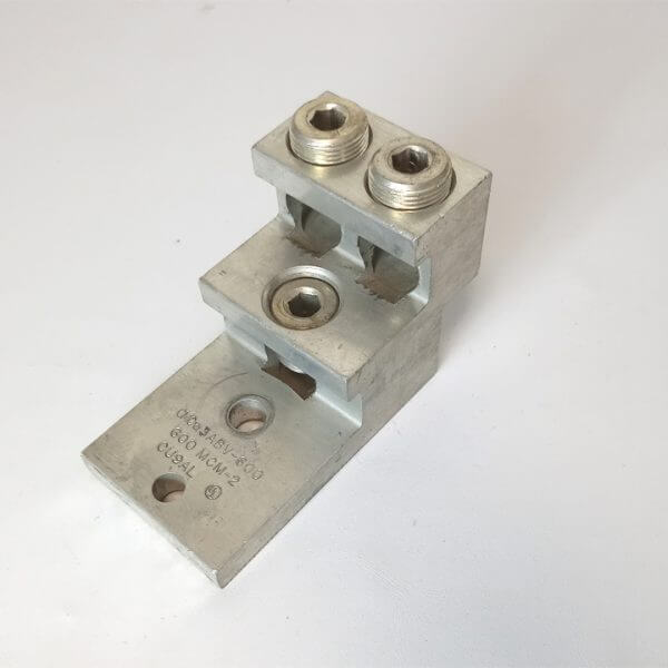MECHANICAL LUG TRIPLE 600 MCM -2 AL9CU - Used - TESTED