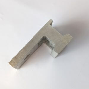 MECHANICAL LUG SIMPLE 600 MCM-2 CU9AL     15 / BOX - Used - TESTED