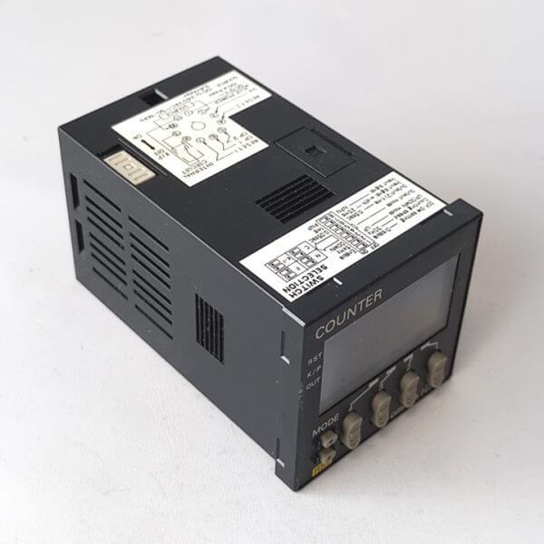 COUNTER COUNT 9999 100-240VAC - Used - TESTED