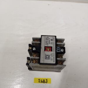 INDUSTRIAL CONTROL RELAY COIL 120V NC TYPE X020 8P