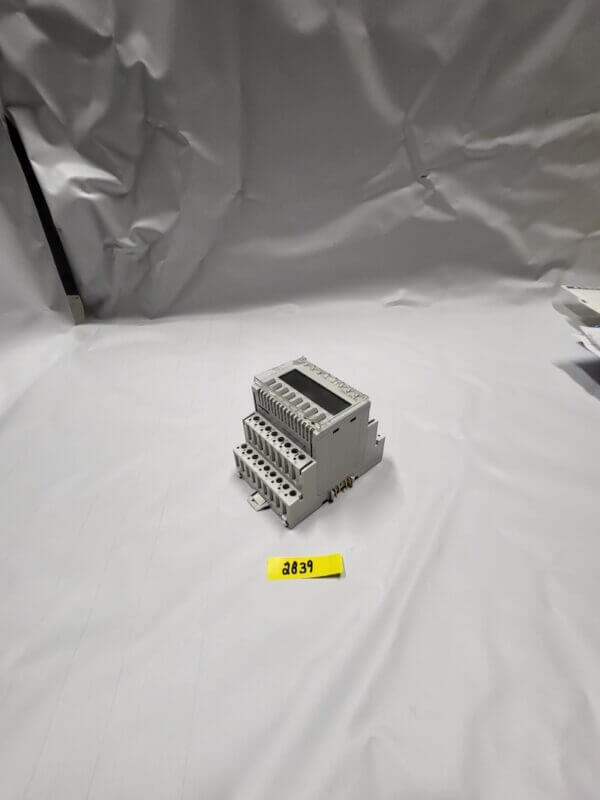 UNIVERSAL 1/0 MODULE 4-20MA, OVERRIDE AN LCD - Image 3