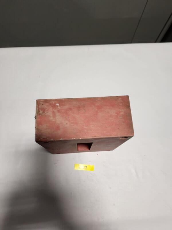 CT 1600:5 DIM : 7" x 5.5" x 2.5", WIND : 4" x 1"