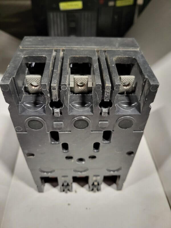 BREAKER 30A 600V 3P GE - Used - TESTED - Image 2