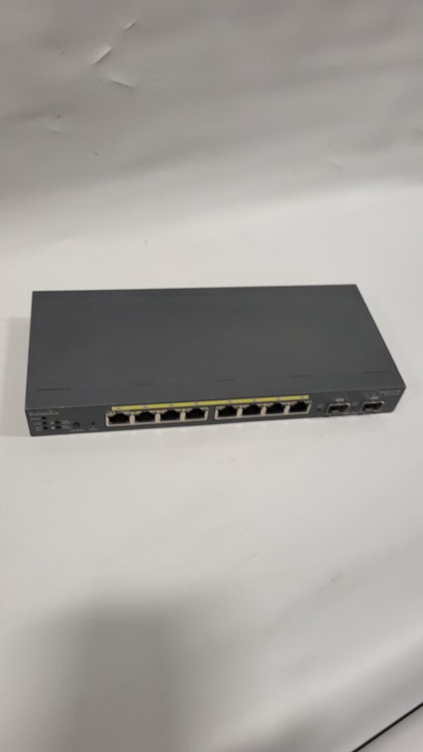 8 PORT GIGABIT POE SMART SWITCH - Image 3