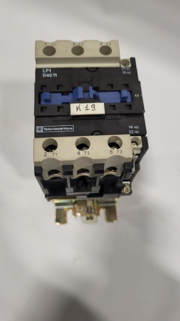 CONTACTOR EUR. 30HP COIL 24V