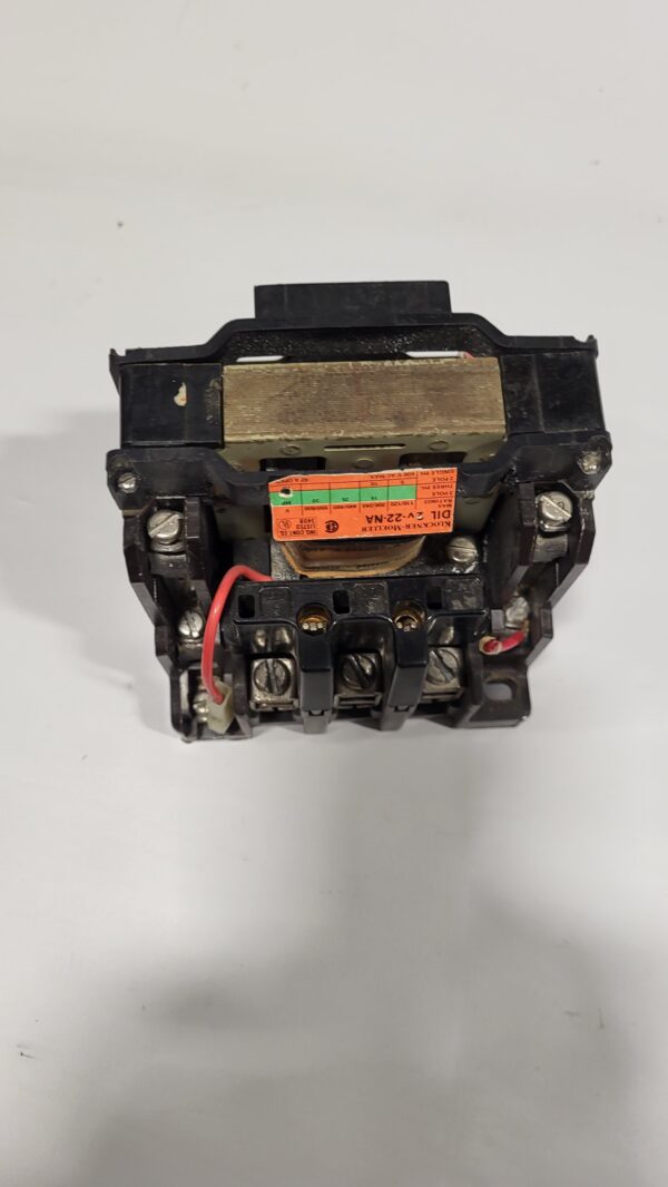 CONTACTOR EUR 30HP COIL 120V - Image 2