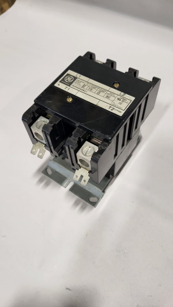 LIGHTNING CONTACTOR 75A COIL 120V 2P - Image 3