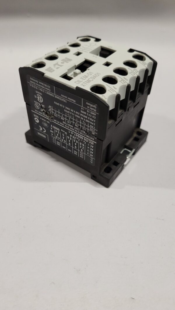 EUR. CONTACTOR 5HP COIL 24V DIL EM-01 - Image 3