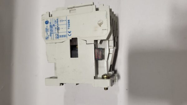 CONTACTOR NEMA SIZE 00 2HP COIL 120V - Image 2
