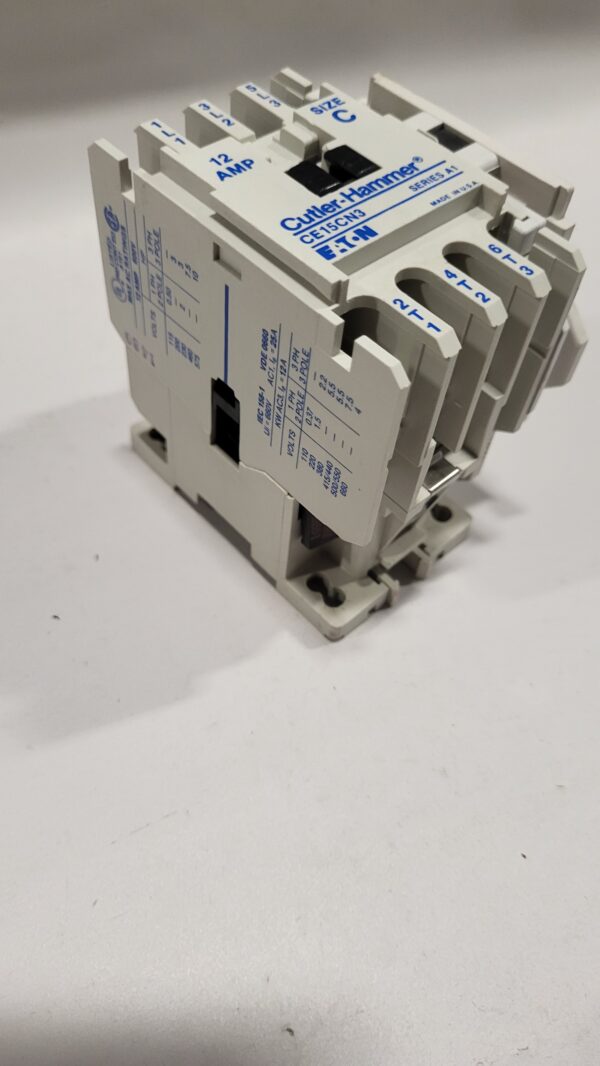 CONTACTOR SIZE C 10HP COIL 120V - Image 3
