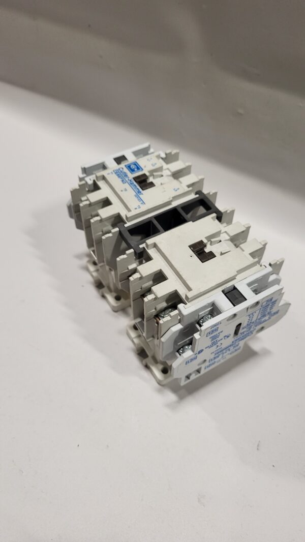 CONTACTOR F/R, SER. B1 - Image 3