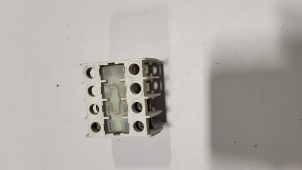 AUXILIARY CONTACT 2 NO - 2 NC