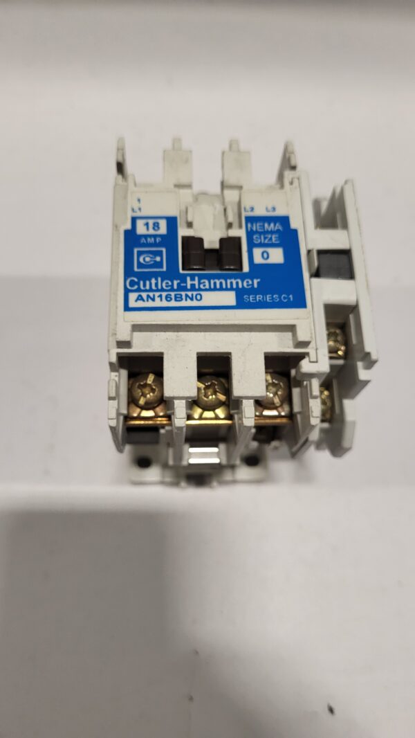 CONTACTOR NEMA SIZE 0 5HP COIL 120V