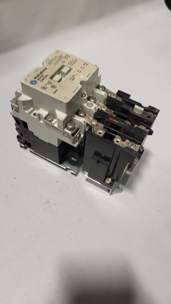 STARTER NEMA SIZE 1, COIL 120V, STYLE = 6710C49G05 + BA13A - Image 3
