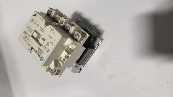 CONTACTOR NEMA SIZE 1, 10HP COIL N/A, STYLE = 6710C54G06 - Image 3
