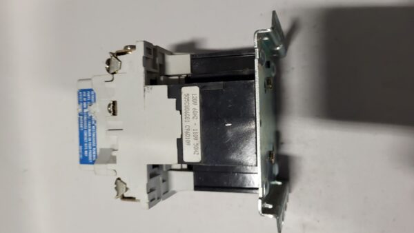 LIGHTNING CONTACTOR 30A 3P COIL 120V, STYLE = 6710C54G23 - Image 2