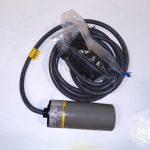 CAPTEUR DE PROXIMITÉ, AJUSTABLE, 25mm NORMALEMENT FERMÉ,  100 À 220VAC