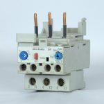 RELAIS DE SURCHARGE SERIE B ( 12 - 37 A )